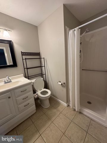 110 EDGEHILL DR, Locust Grove, VA 22508