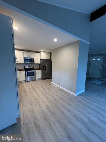 110 EDGEHILL DR, Locust Grove, VA 22508