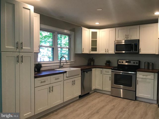 110 EDGEHILL DR, Locust Grove, VA 22508