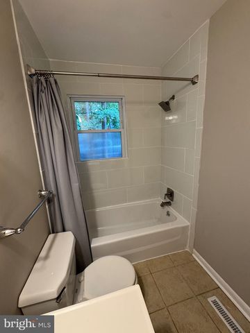 110 EDGEHILL DR, Locust Grove, VA 22508