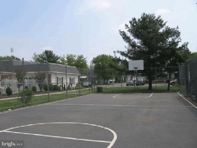 14640 LUFTHANSA CIR, Chantilly, VA 20151