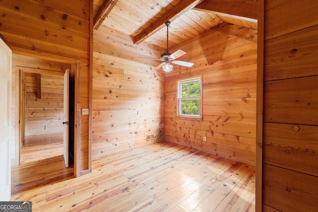 966 Wahoo Creek Road, Murrayville, GA 30564