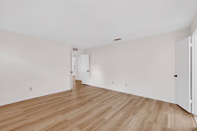 1910 Glen Hill Drive, Carrollton, TX 75007