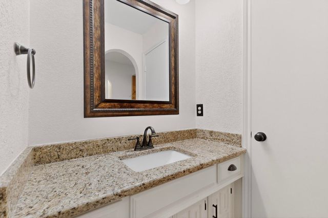 1910 Glen Hill Drive, Carrollton, TX 75007