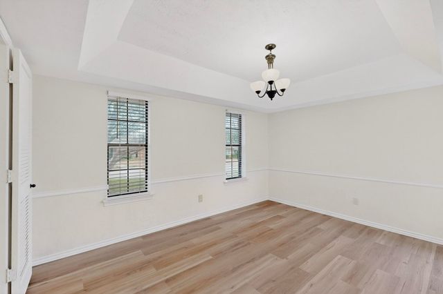 1910 Glen Hill Drive, Carrollton, TX 75007