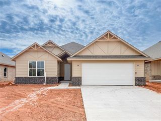 11712 SW 15th Terrace, Yukon, OK 73099