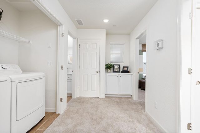 6567 E Cresthaven Drive, Fresno, CA 93727