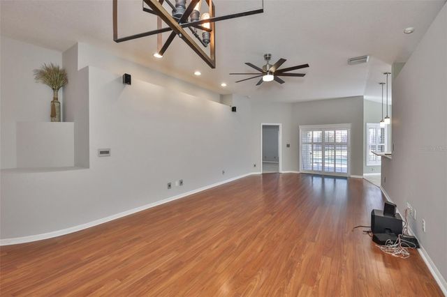 19512 MORDEN BLUSH DRIVE, Lutz, FL 33558