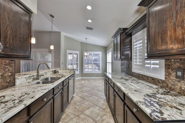 19512 MORDEN BLUSH DRIVE, Lutz, FL 33558