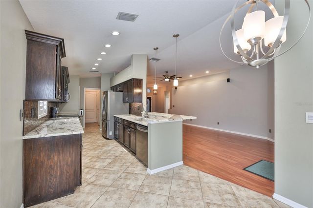 19512 MORDEN BLUSH DRIVE, Lutz, FL 33558