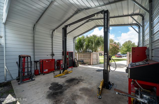 2686 SUNDERLAND Court, Orange Park, FL 32065