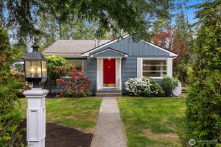 7658 NE 12th Street, Medina, WA 98039