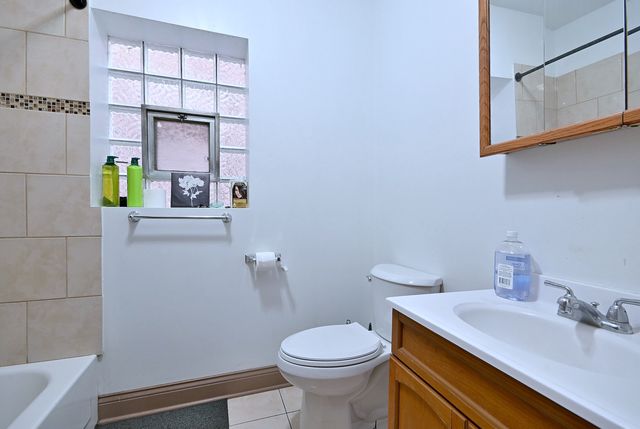 5029 W ALTGELD Street, Chicago, IL 60639
