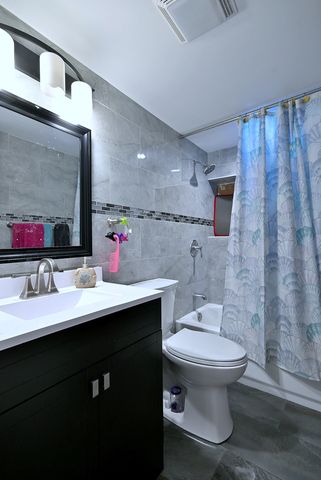 5029 W ALTGELD Street, Chicago, IL 60639