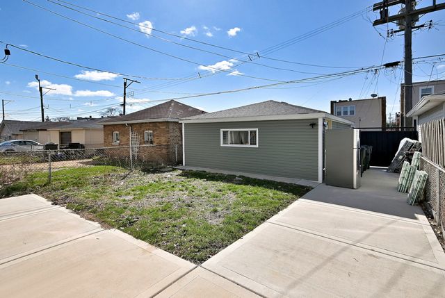 5029 W ALTGELD Street, Chicago, IL 60639