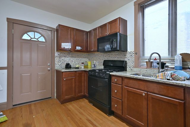 5029 W ALTGELD Street, Chicago, IL 60639