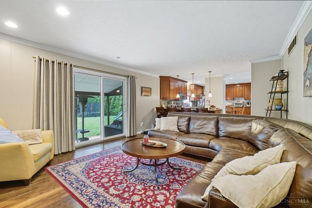 7835 Pfeiffer Road, Montgomery, OH 45242