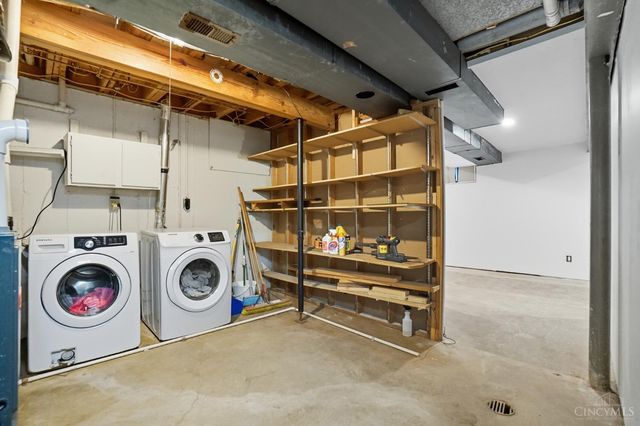 7835 Pfeiffer Road, Montgomery, OH 45242