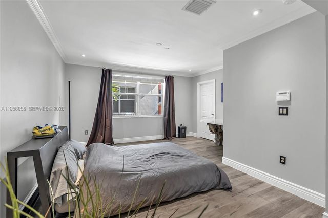 1033 NE 17th Way 1905, Fort Lauderdale, FL 33304