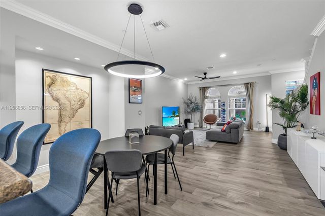 1033 NE 17th Way 1905, Fort Lauderdale, FL 33304