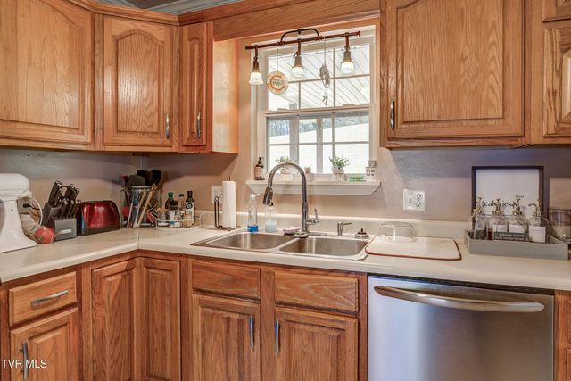 317 Tipton Street, Church Hill, TN 37642