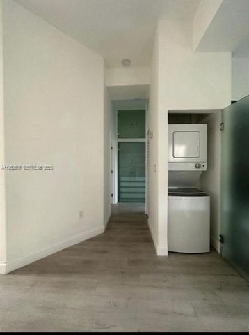 421 Grand Concourse 18, Miami Shores, FL 33138