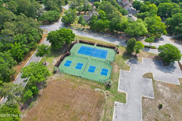 1716 Forest Oak Boulevard SW, Ocean Isle Beach, NC 28469