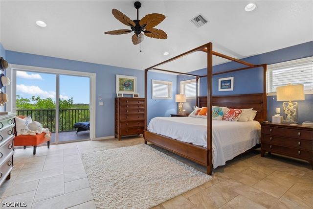 12220 Siesta DR, Fort Myers Beach, FL 33931