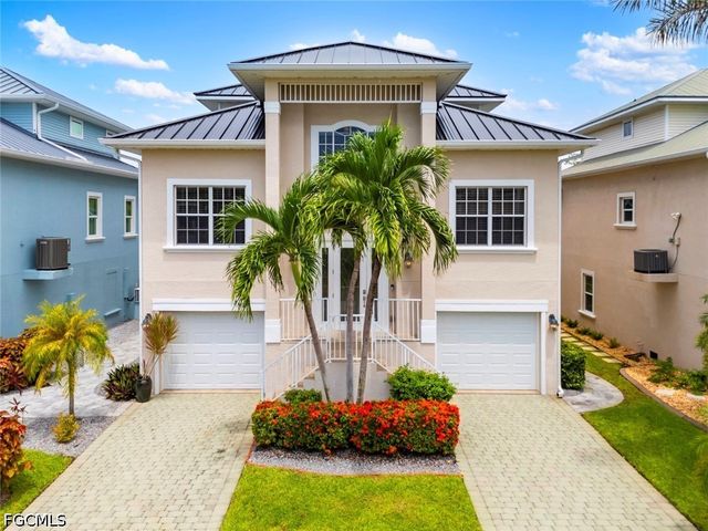 12220 Siesta DR, Fort Myers Beach, FL 33931