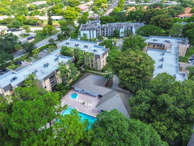 8441 Forest Hills Drive 306, Coral Springs, FL 33065