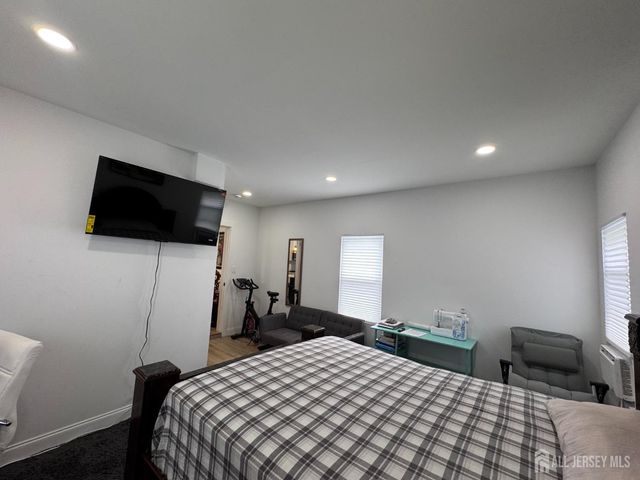 245 Linden Avenue, Irvington, NJ 07111
