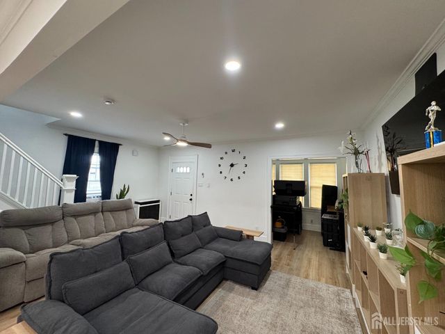 245 Linden Avenue, Irvington, NJ 07111