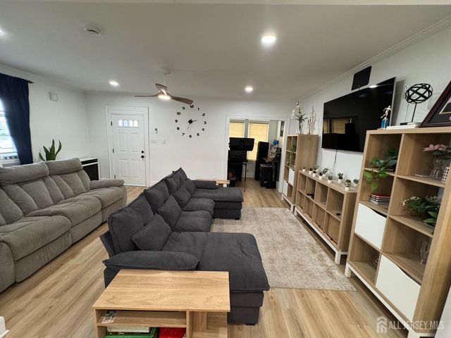 245 Linden Avenue, Irvington, NJ 07111