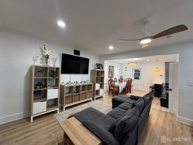245 Linden Avenue, Irvington, NJ 07111