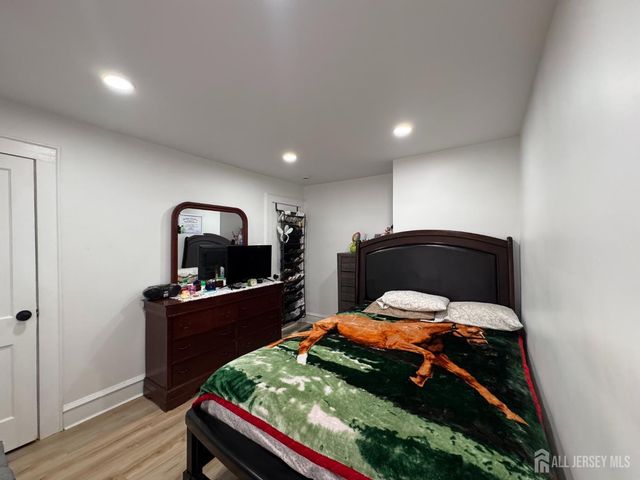 245 Linden Avenue, Irvington, NJ 07111