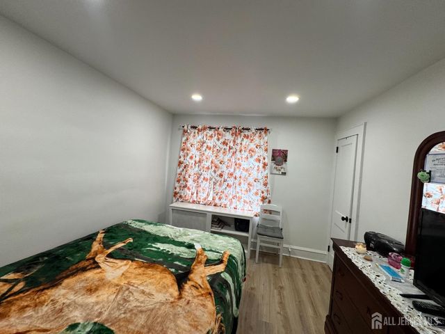 245 Linden Avenue, Irvington, NJ 07111