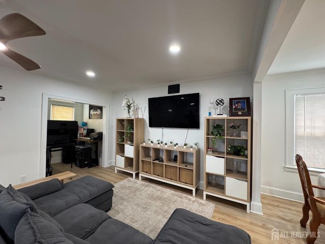 245 Linden Avenue, Irvington, NJ 07111