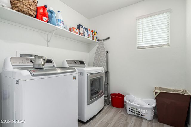 8095 S Soltero Mine Drive, Tucson, AZ 85747