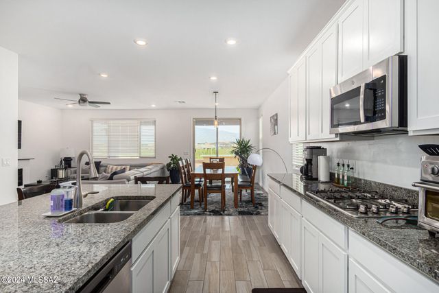 8095 S Soltero Mine Drive, Tucson, AZ 85747