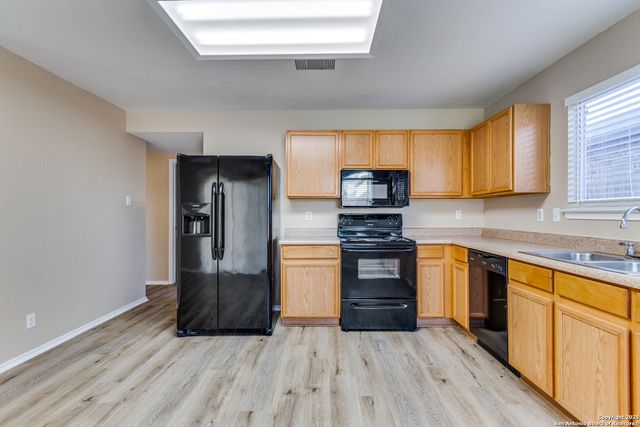 6454 Miners Hill, San Antonio, TX 78244