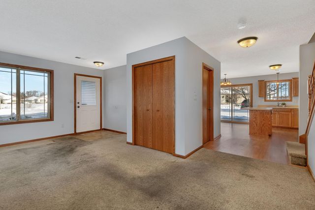 522 Graceview Loop, Saint Joseph, MN 56374