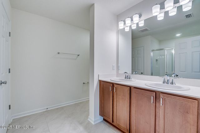 7134 HAWKES BEND Street, Jacksonville, FL 32219