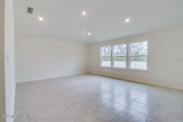 7134 HAWKES BEND Street, Jacksonville, FL 32219
