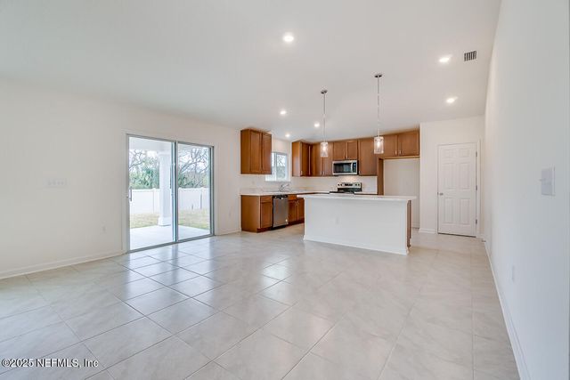 7134 HAWKES BEND Street, Jacksonville, FL 32219