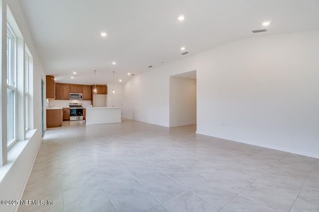7134 HAWKES BEND Street, Jacksonville, FL 32219