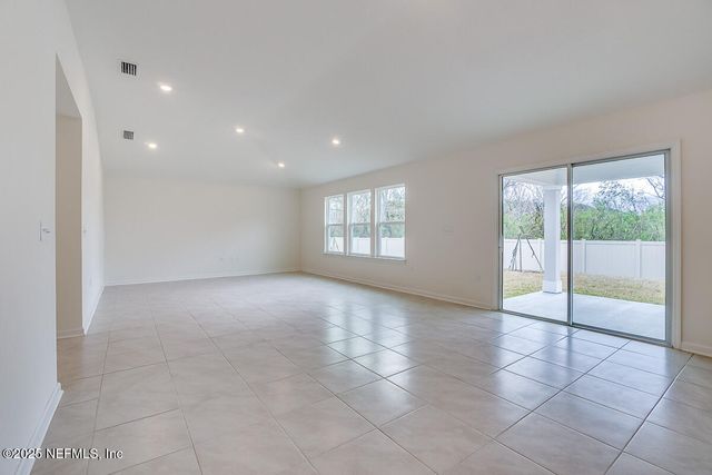 7134 HAWKES BEND Street, Jacksonville, FL 32219
