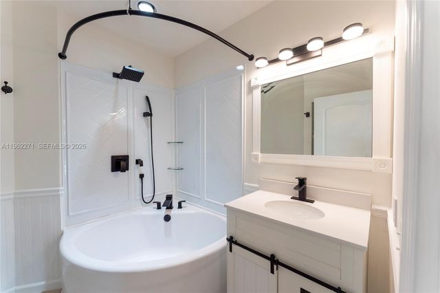 636 Hibiscus Dr 0, Hallandale Beach, FL 33009