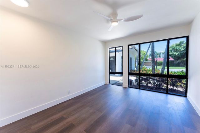 636 Hibiscus Dr 0, Hallandale Beach, FL 33009