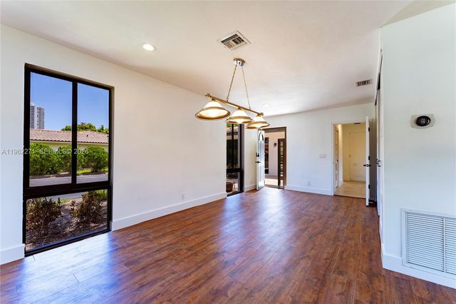 636 Hibiscus Dr 0, Hallandale Beach, FL 33009