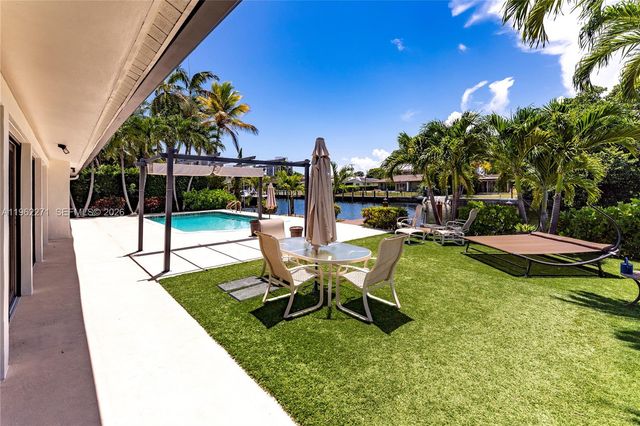 636 Hibiscus Dr 0, Hallandale Beach, FL 33009